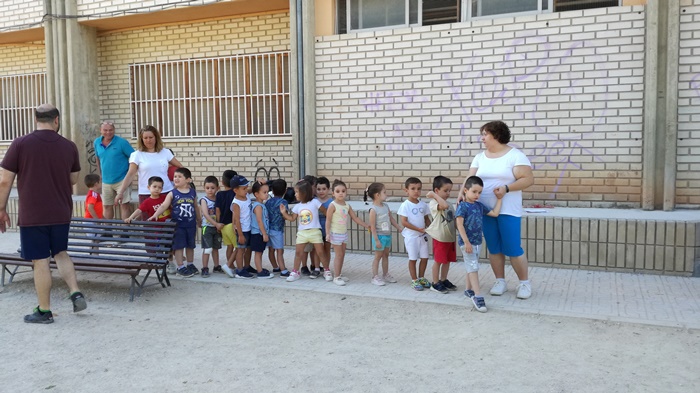 Summer School galgo visits with Arca de Noé